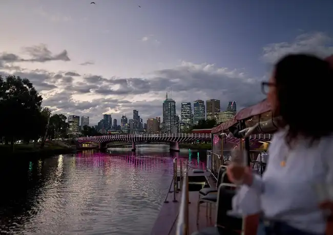 Melbourne Spirit of Melbourne Cena Crucero de 4 platos + Bebidas, Melbourne, Australia, Melbourne Tickets.